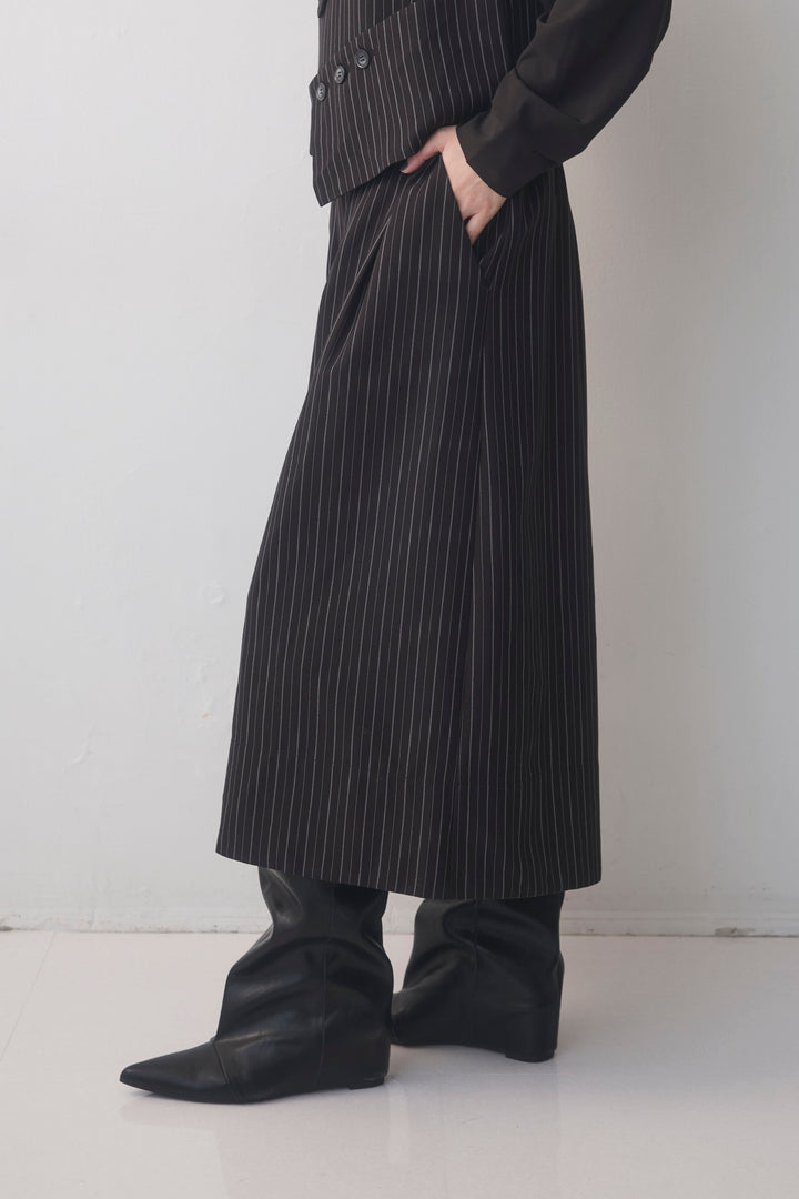 [予約]ピンストライプクロップドワイドパンツ