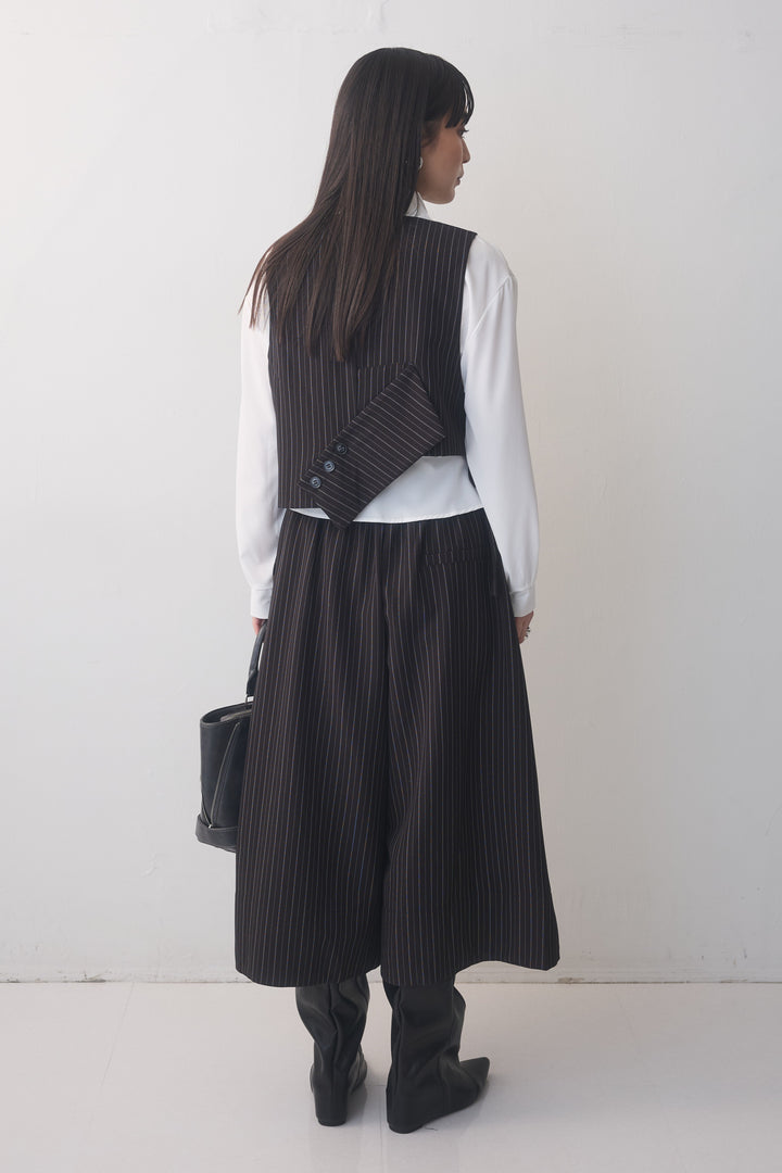 [予約/3点SET購入]シェイプドヘムシャツ+ピンストライプカフスデザインベスト+ピンストライプクロップドワイドパンツ