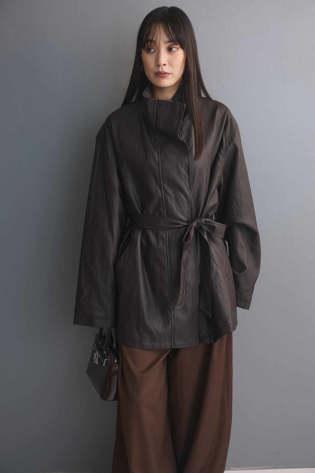 [予約/2点SET購入]ソフトタッチシンセティックレザーハーフコート+ヨークギャザーバルーンパンツ