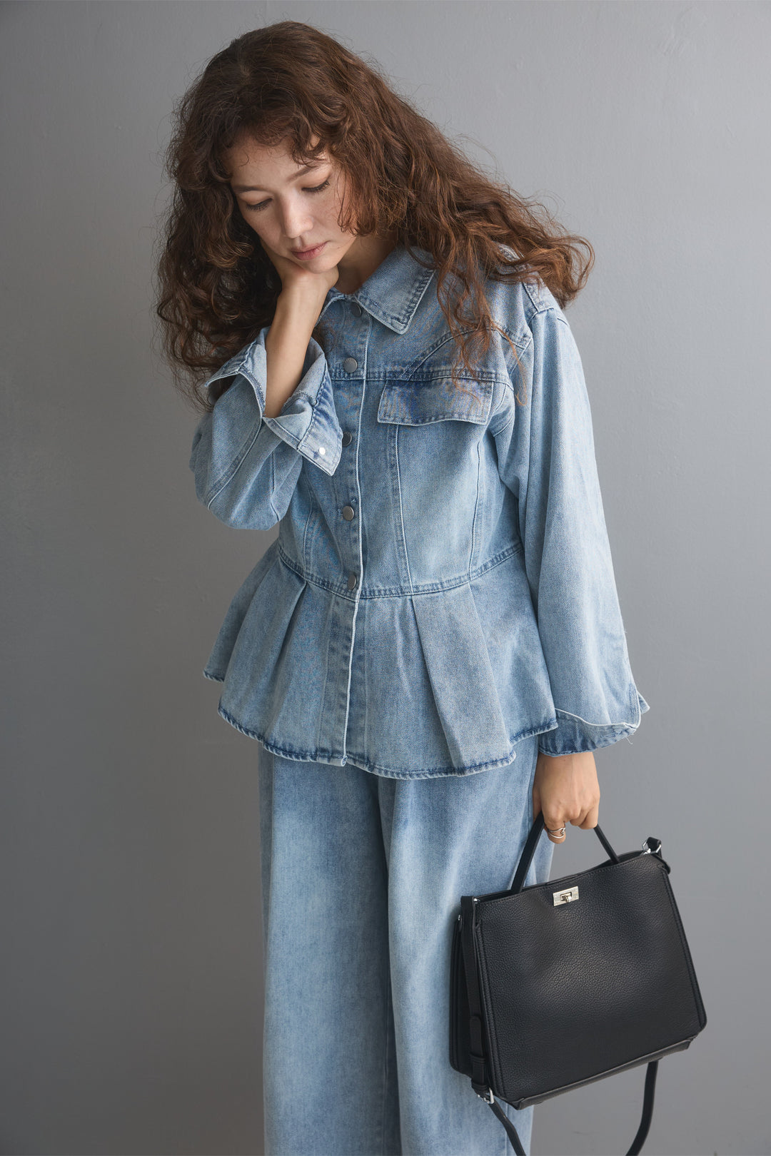 [予約]デニムペプラムジャケット＆パンツセットアップ